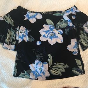 Banana Republic Off the Shoulder Blouse, Size XS